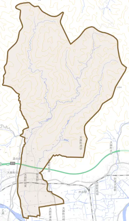 大麻町板東とその周辺の地図。町の範囲を重ねている