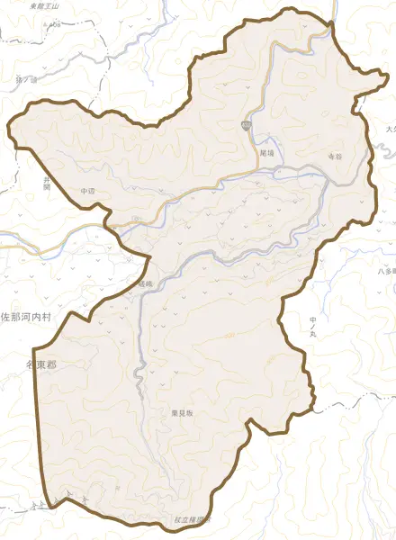 下とその周辺の地図。町の範囲を重ねている