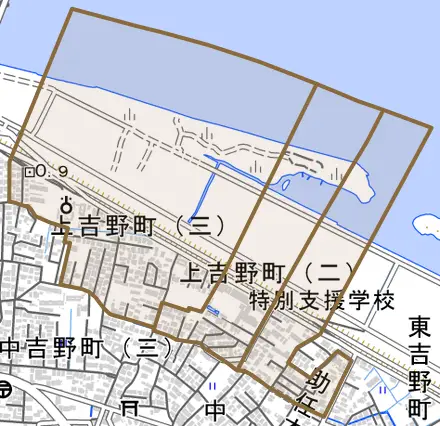 上吉野町とその周辺の地図。町の範囲を重ねている