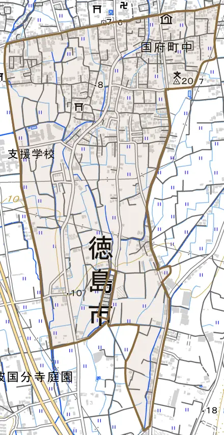 国府町中とその周辺の地図。町の範囲を重ねている