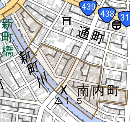 南内町とその周辺の地図。町の範囲を重ねている