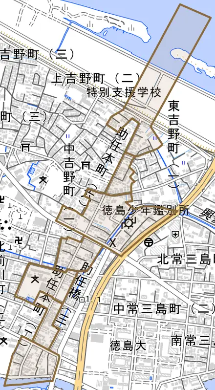 助任本町とその周辺の地図。町の範囲を重ねている