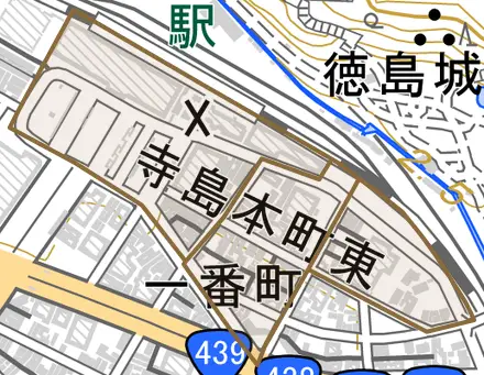 寺島本町東とその周辺の地図。町の範囲を重ねている