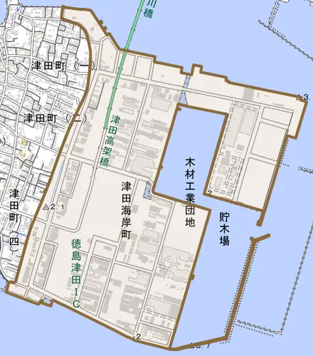 津田海岸町とその周辺の地図。町の範囲を重ねている
