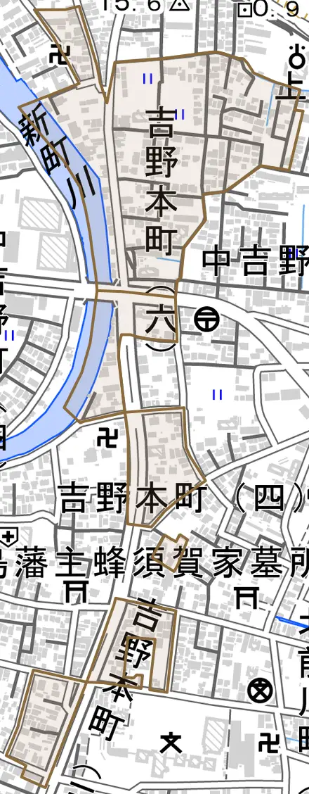 吉野本町とその周辺の地図。町の範囲を重ねている
