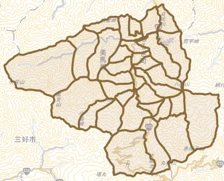一宇とその周辺の地図。町の範囲を重ねている