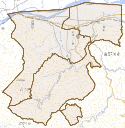 山川町とその周辺の地図。町の範囲を重ねている