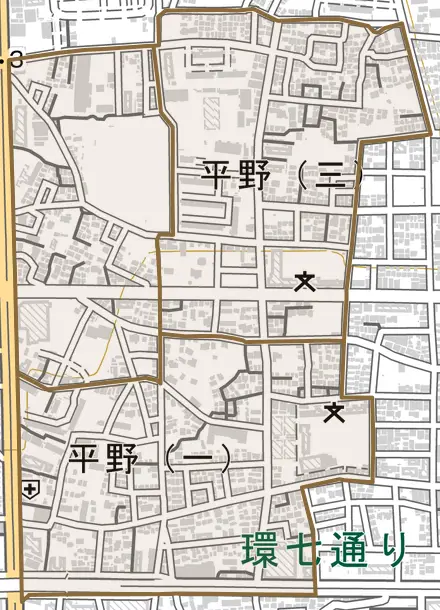 平野とその周辺の地図。町の範囲を重ねている