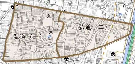 弘道とその周辺の地図。町の範囲を重ねている