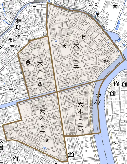 六木とその周辺の地図。町の範囲を重ねている