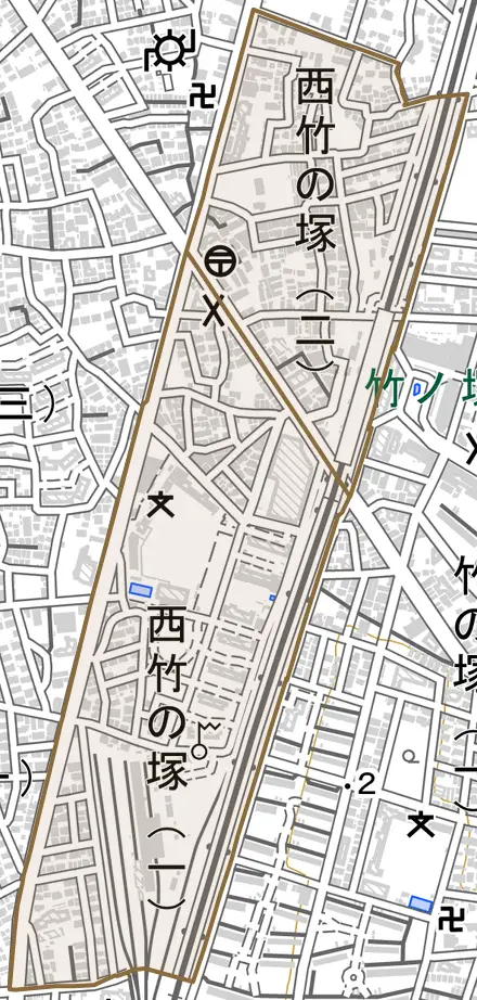 西竹の塚とその周辺の地図。町の範囲を重ねている