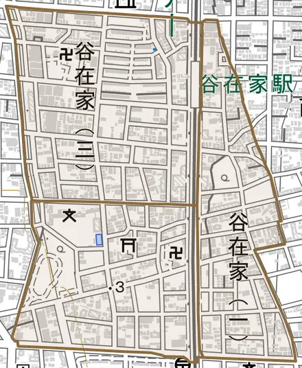 谷在家とその周辺の地図。町の範囲を重ねている
