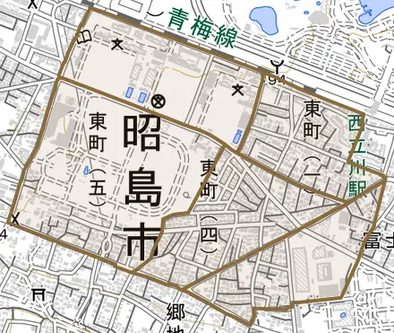 東町とその周辺の地図。町の範囲を重ねている