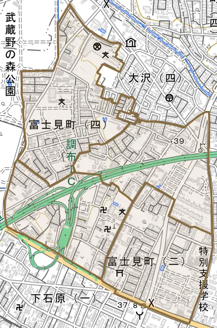 富士見町とその周辺の地図。町の範囲を重ねている