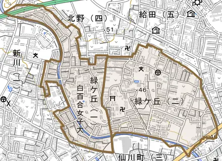 緑ケ丘とその周辺の地図。町の範囲を重ねている