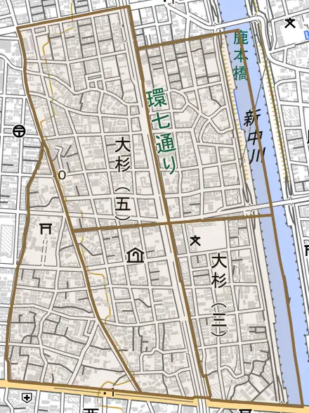 大杉とその周辺の地図。町の範囲を重ねている