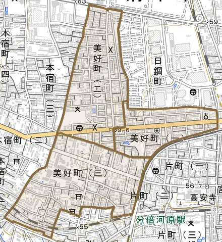 美好町とその周辺の地図。町の範囲を重ねている