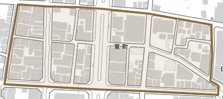 東町とその周辺の地図。町の範囲を重ねている