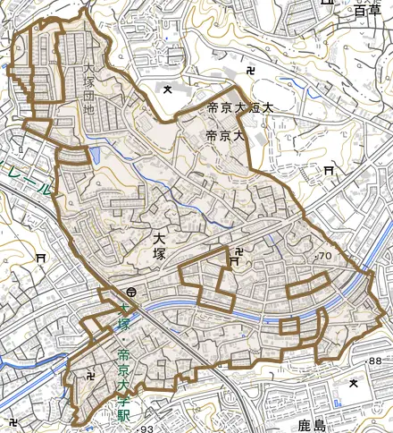 大塚とその周辺の地図。町の範囲を重ねている