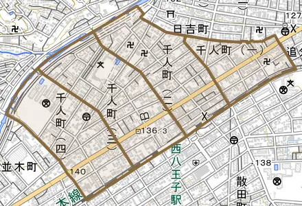 千人町とその周辺の地図。町の範囲を重ねている