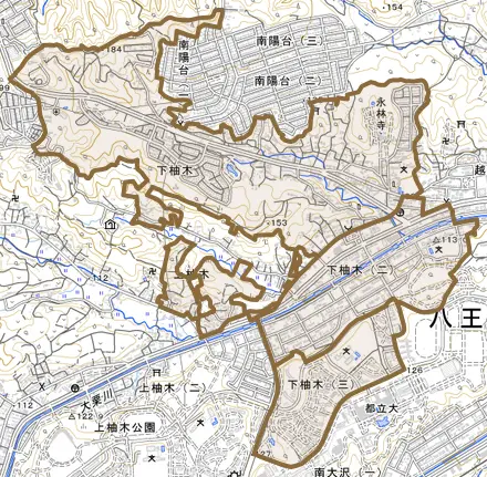 下柚木とその周辺の地図。町の範囲を重ねている