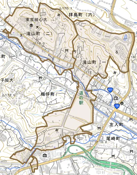 滝山町とその周辺の地図。町の範囲を重ねている