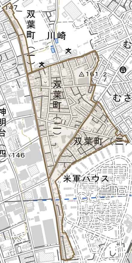 双葉町とその周辺の地図。町の範囲を重ねている