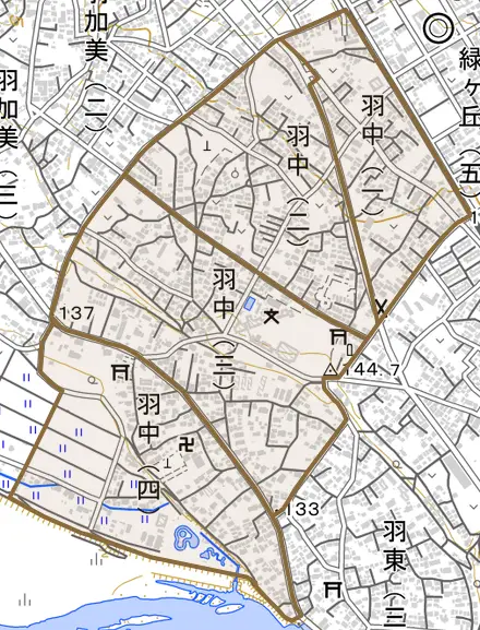 羽中とその周辺の地図。町の範囲を重ねている