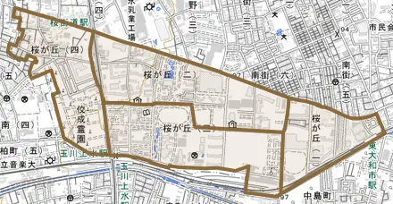 桜が丘とその周辺の地図。町の範囲を重ねている