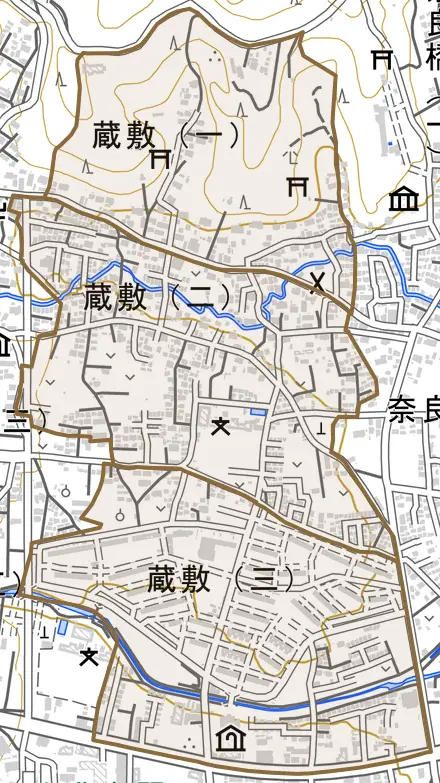 蔵敷とその周辺の地図。町の範囲を重ねている
