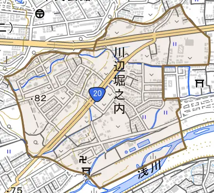 大字川辺堀之内とその周辺の地図。町の範囲を重ねている