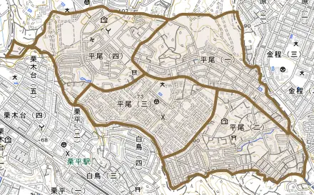 平尾とその周辺の地図。町の範囲を重ねている