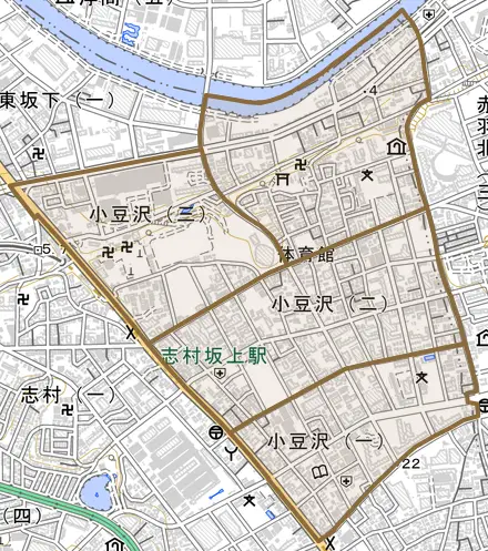 小豆沢とその周辺の地図。町の範囲を重ねている