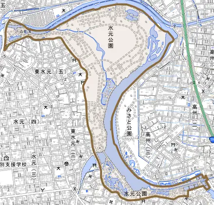 水元公園とその周辺の地図。町の範囲を重ねている