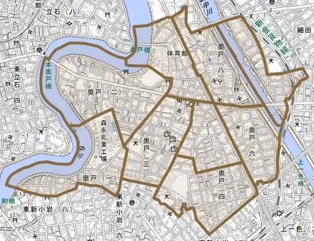 奥戸とその周辺の地図。町の範囲を重ねている