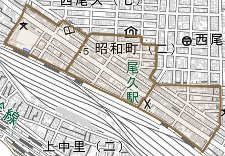 昭和町とその周辺の地図。町の範囲を重ねている