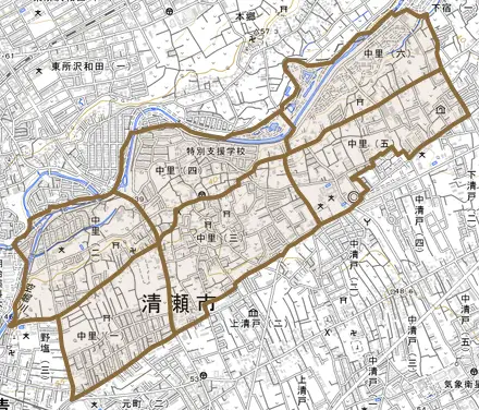 中里とその周辺の地図。町の範囲を重ねている