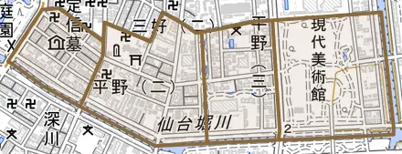 平野とその周辺の地図。町の範囲を重ねている