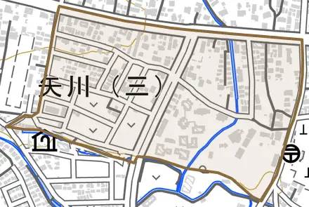 矢川とその周辺の地図。町の範囲を重ねている