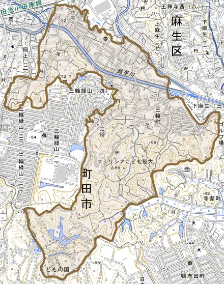 三輪町とその周辺の地図。町の範囲を重ねている