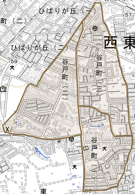 谷戸町とその周辺の地図。町の範囲を重ねている
