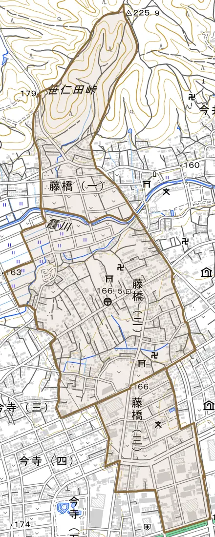 藤橋とその周辺の地図。町の範囲を重ねている