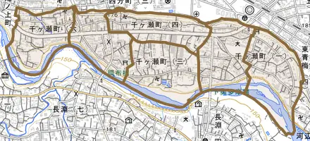 千ヶ瀬町とその周辺の地図。町の範囲を重ねている