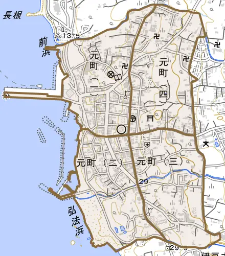 元町とその周辺の地図。町の範囲を重ねている