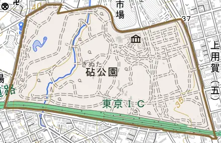 砧公園とその周辺の地図。町の範囲を重ねている