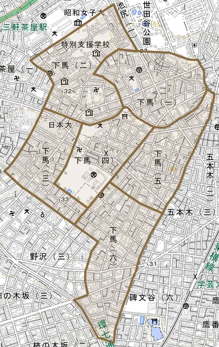 下馬とその周辺の地図。町の範囲を重ねている