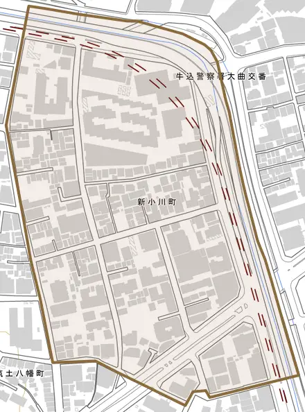 新小川町とその周辺の地図。町の範囲を重ねている