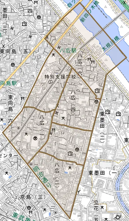 八広とその周辺の地図。町の範囲を重ねている