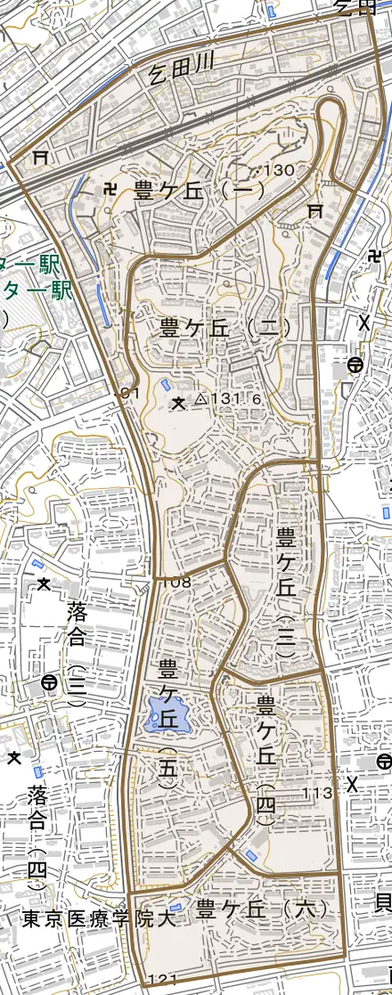 豊ヶ丘とその周辺の地図。町の範囲を重ねている