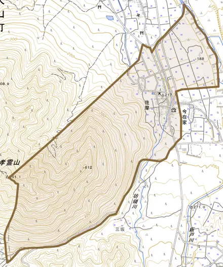 佐摩とその周辺の地図。町の範囲を重ねている